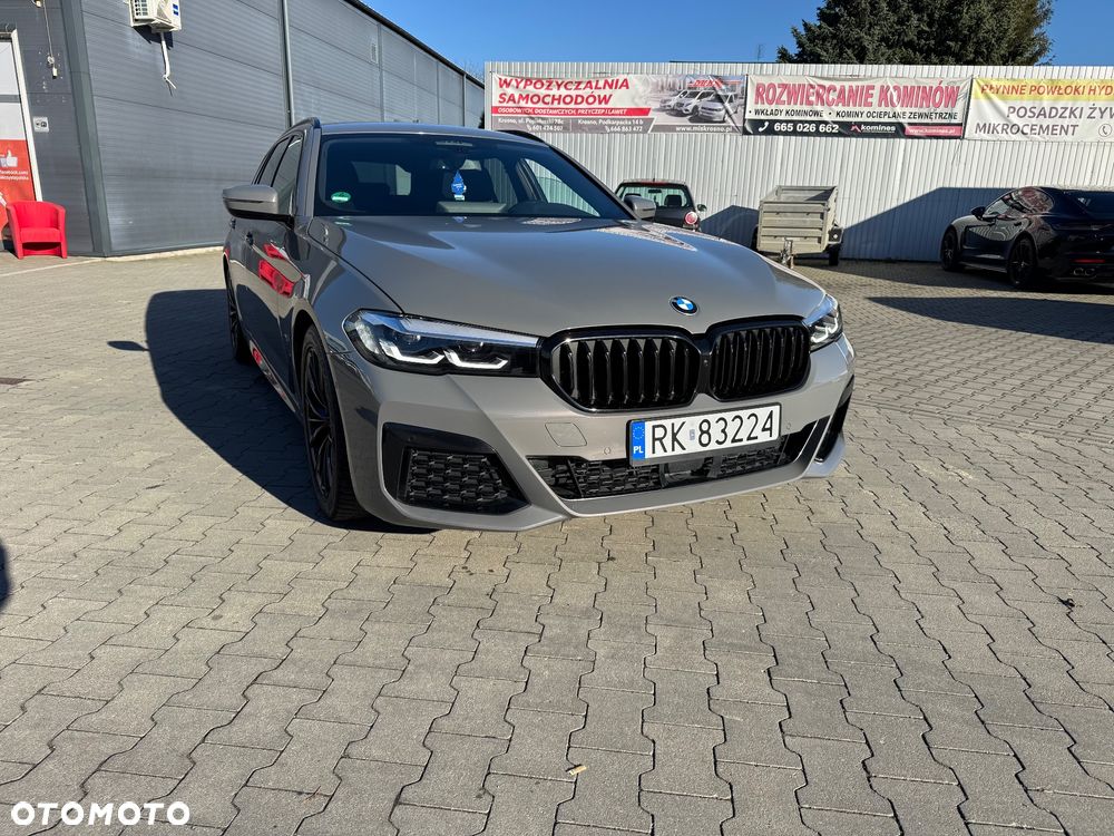 BMW Seria 5 520d M Sport - 8