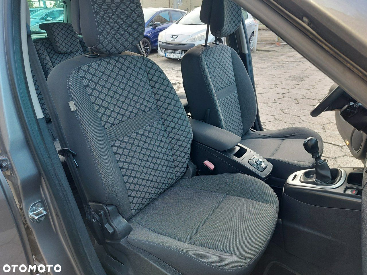 Renault Scenic - 11