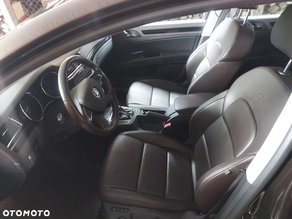 Skoda Superb 2.0 TSI L&K DSG - 16