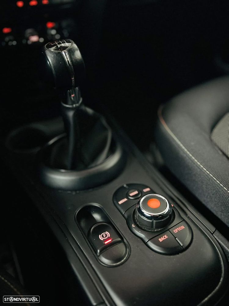 MINI Countryman One D 4Business - 22