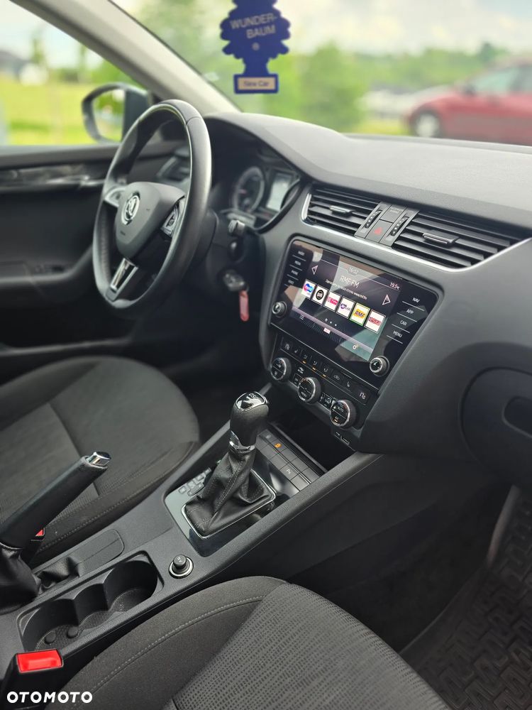 Skoda Octavia 2.0 TDI Style DSG - 20
