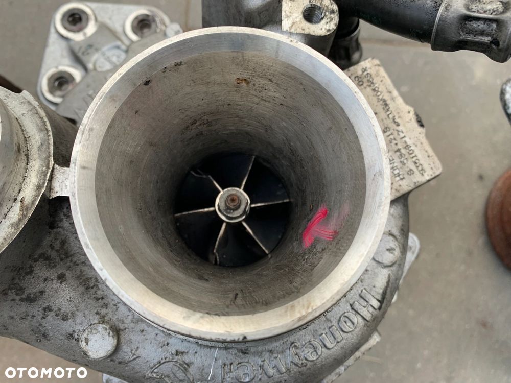 TURBINA TURBOSPRĘŻARKA BMW G11 G20 G30 3.0D 8584218 B57D30A - 5