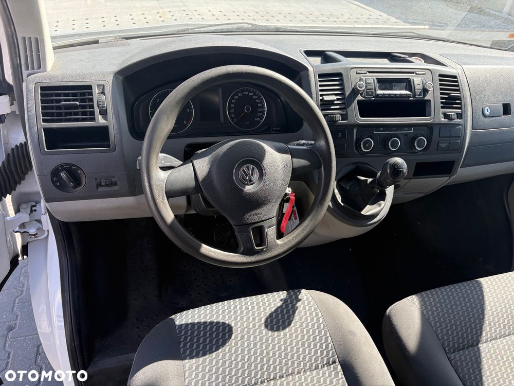 Volkswagen Transporter T5 - 10