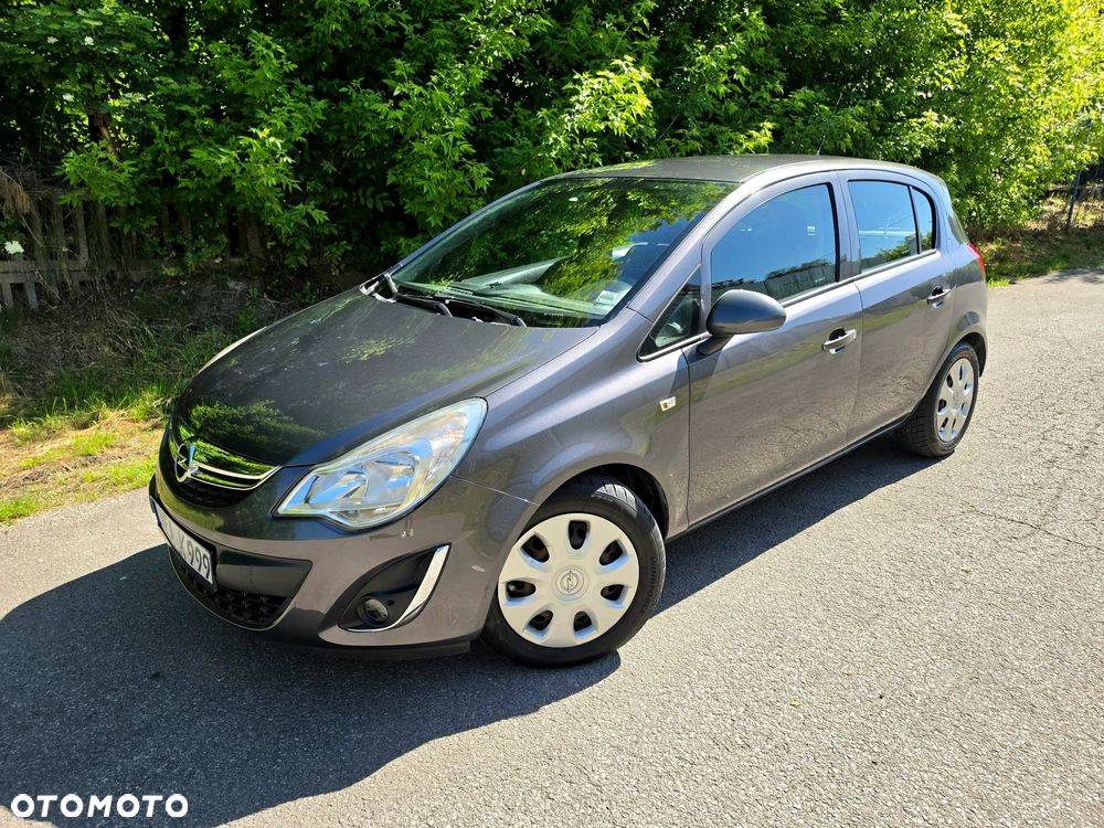 Opel Corsa 1.2 16V Essentia - 11