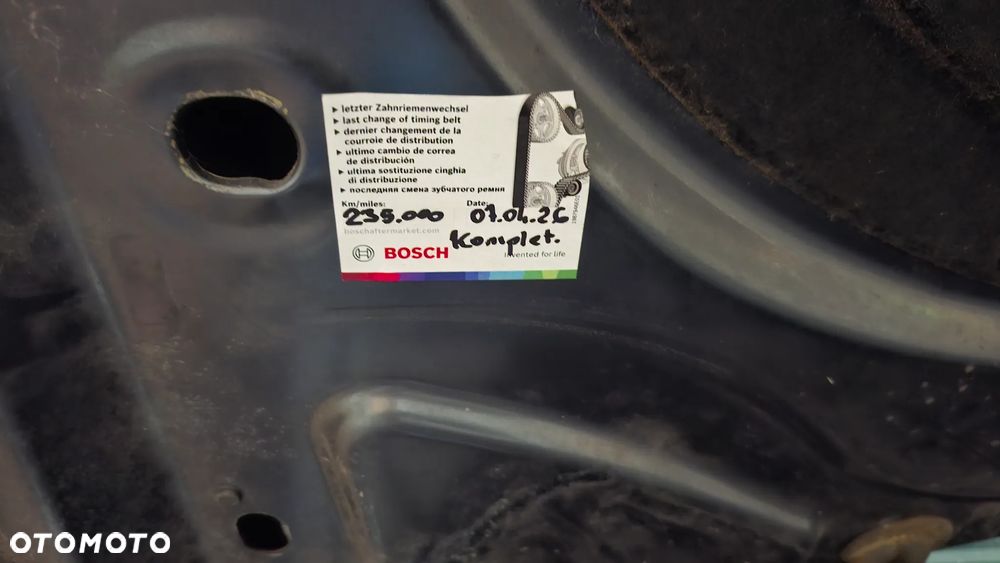 Volkswagen Passat 2.0 TDI DPF DSG Individual Chrom - 38