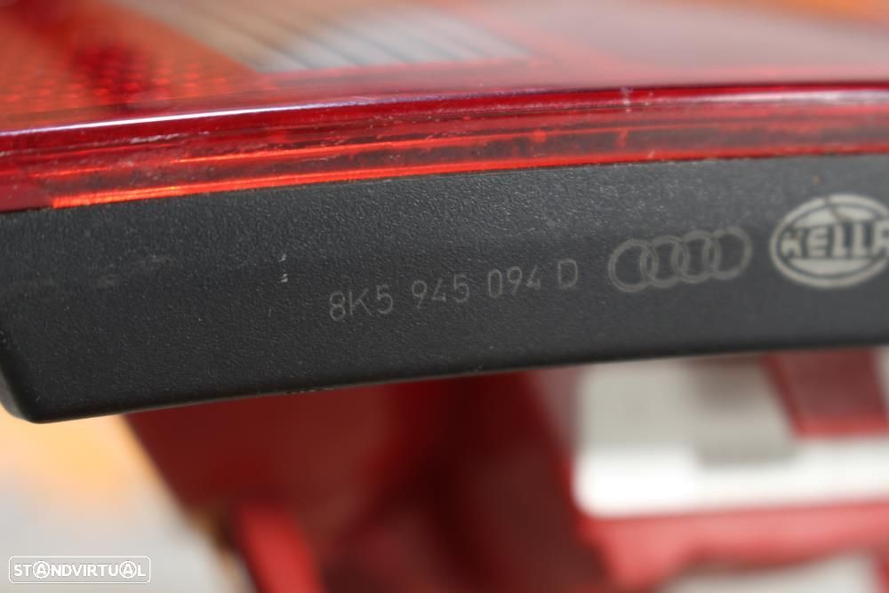 Farolim Direito Audi A4 (8K2, B8)  8K5945094d / Mala Passageiro Sedan - 8