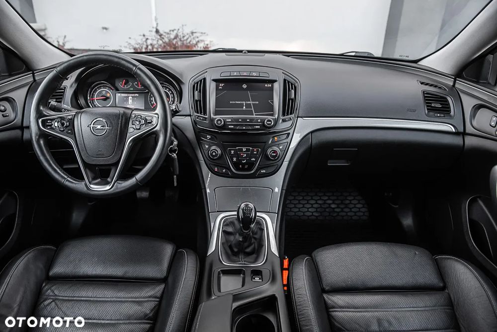 Opel Insignia - 23
