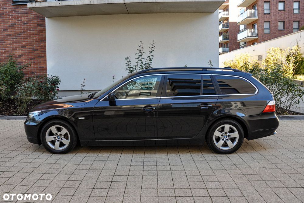 BMW 5 Series 2007 photo 2