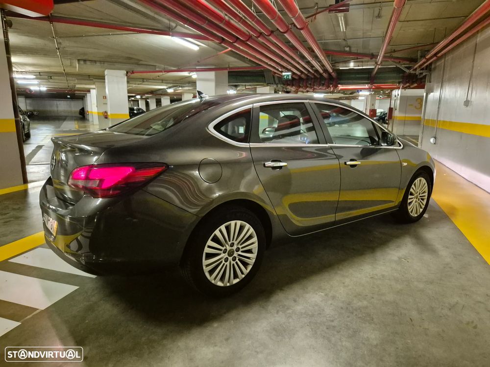 Opel Astra 1.7 CDTI Cosmo Start/Stop - 9