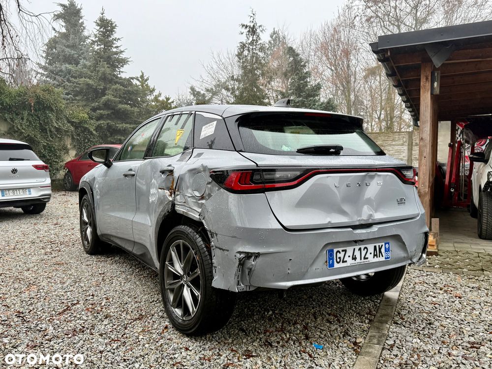 Lexus LBX FWD Emotion - 15