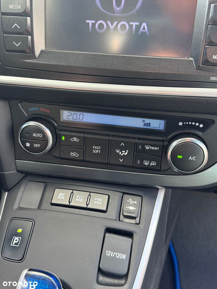 Toyota Auris - 25