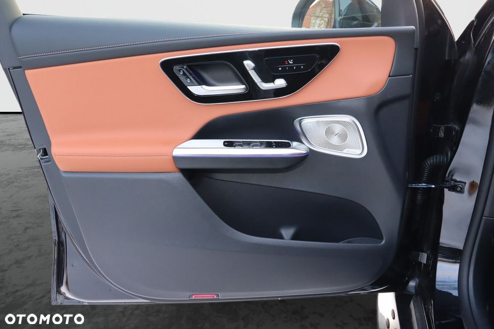 Mercedes-Benz GLC - 7