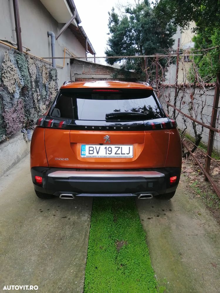 Peugeot 2008 1.2 L PureTech STT EAT8 Allure - 2