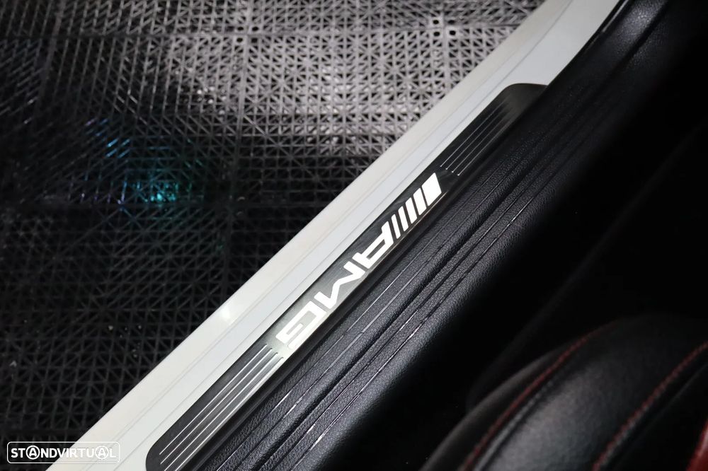 Mercedes-Benz A 45 AMG 4Matic Speedshift 7G-DCT - 31