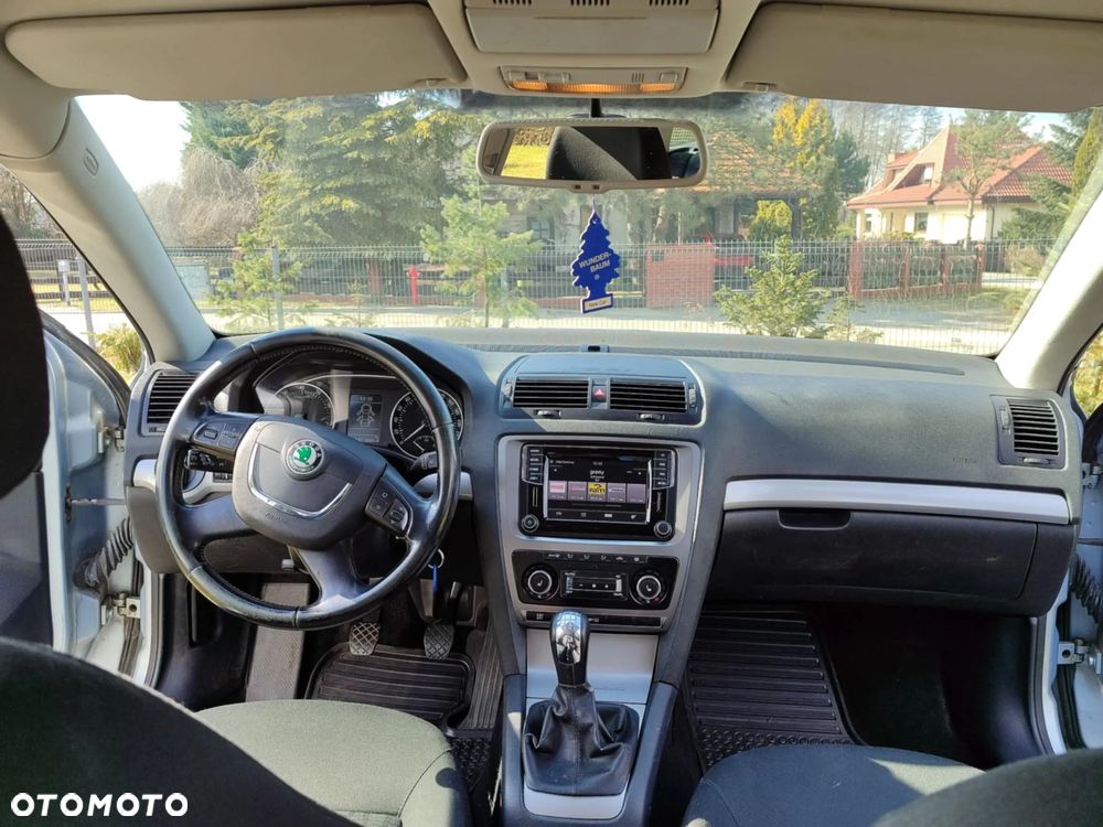 Skoda Octavia 1.4 TSI Ambition - 9