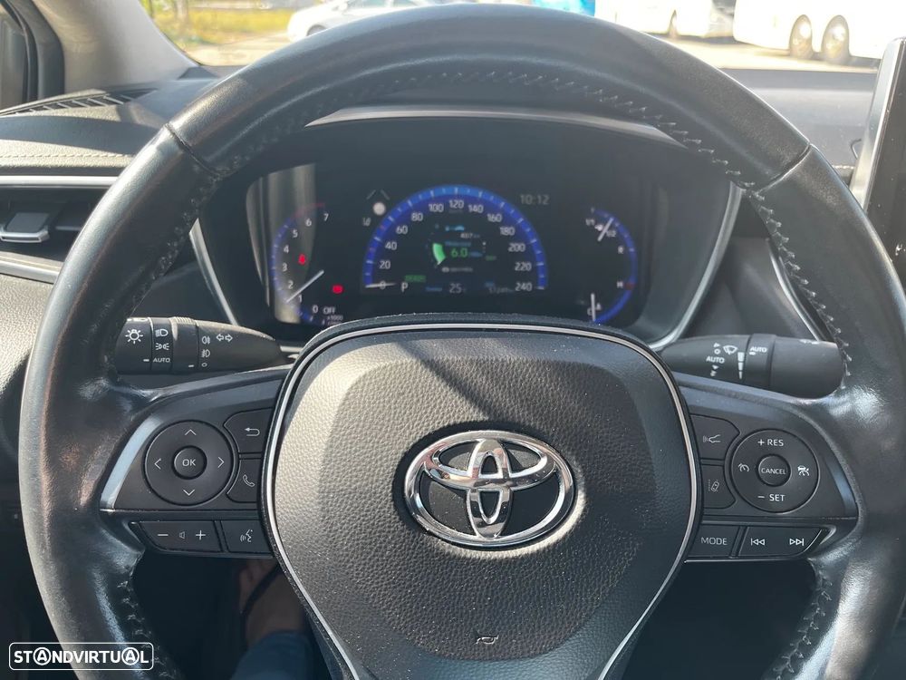 Toyota Corolla SD 1.8 Hybrid Luxury - 23