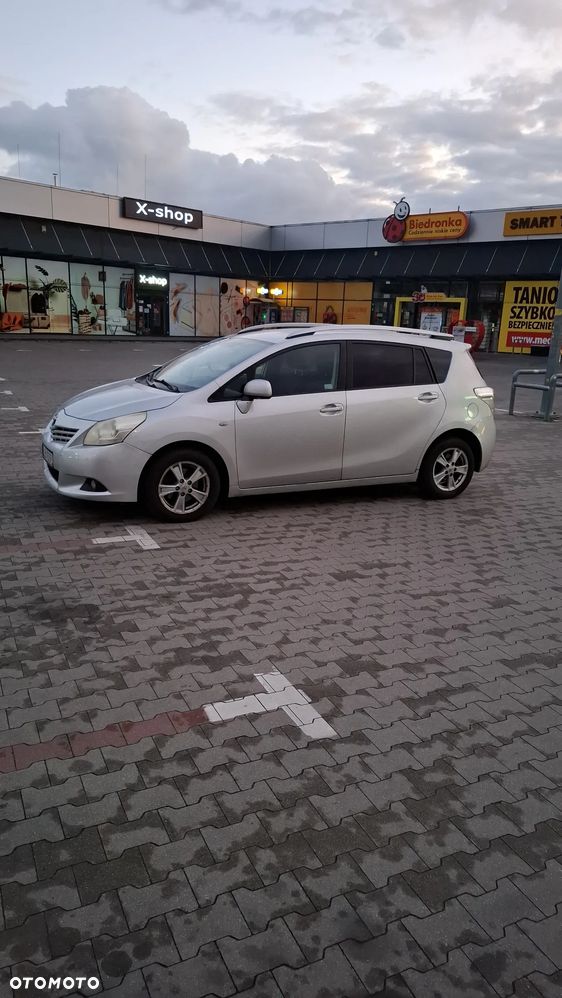 Toyota Verso 2.0 D-4D Sol 7os - 4