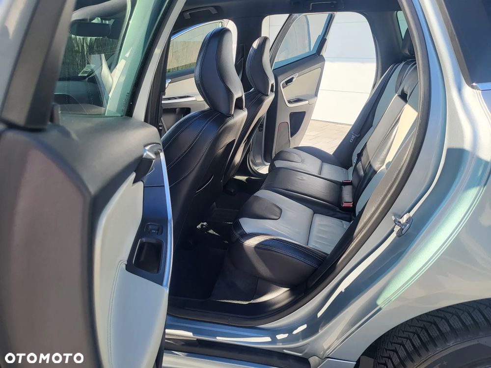 Volvo XC 60 D4 Drive-E Momentum - 18