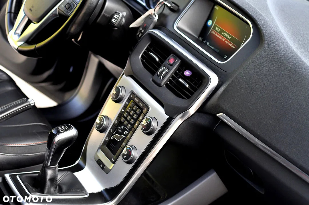 Volvo V40 D2 Drive-E Ocean Race - 19