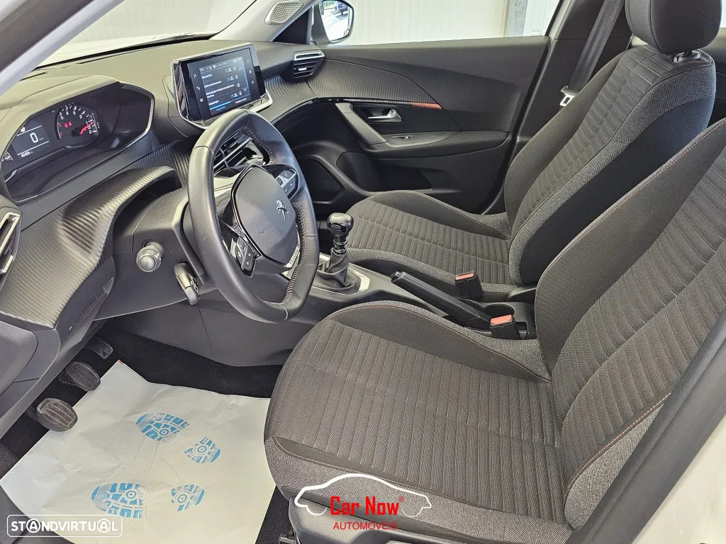 Peugeot 2008 1.2 PureTech Active Pack - 12