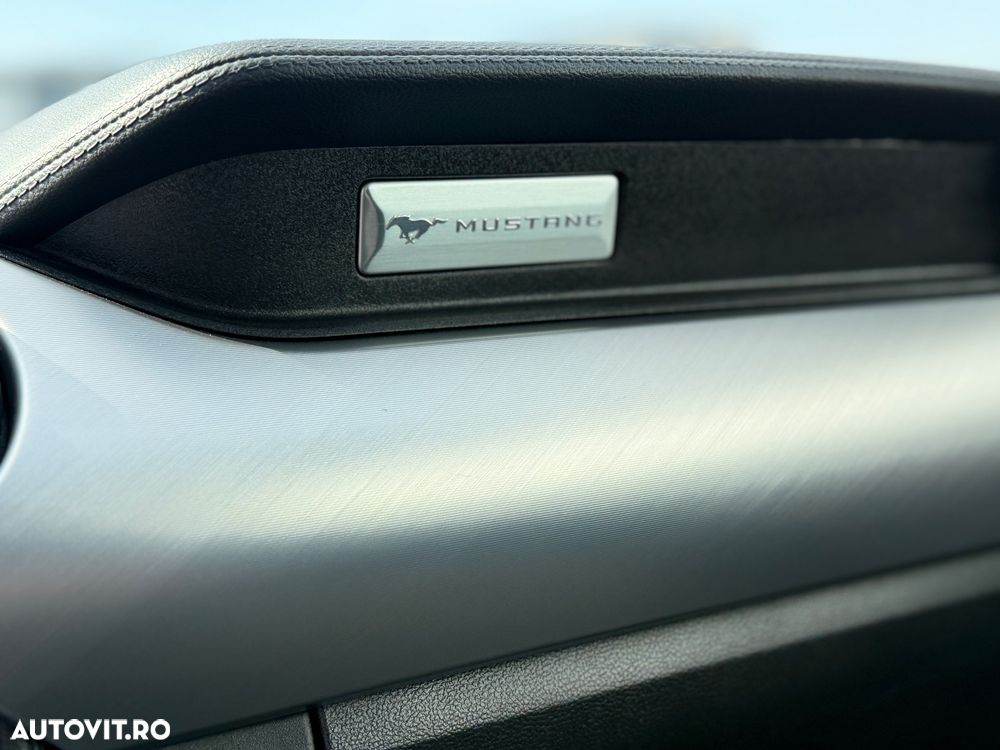 Ford Mustang - 19