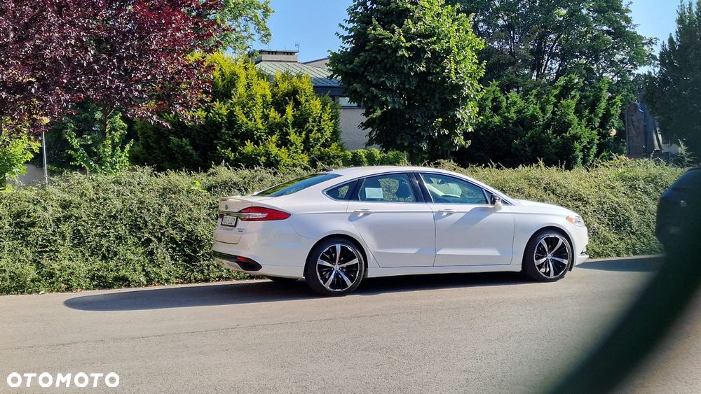 Ford Fusion 2.0 EcoBoost Titanium - 2