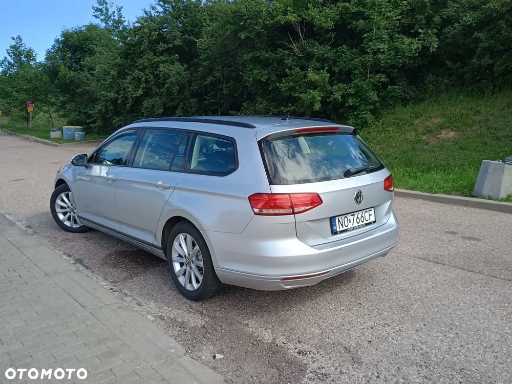 Volkswagen Passat 2.0 TDI BMT Trendline - 2