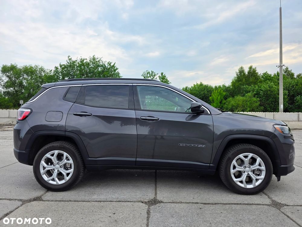 Jeep Compass - 10