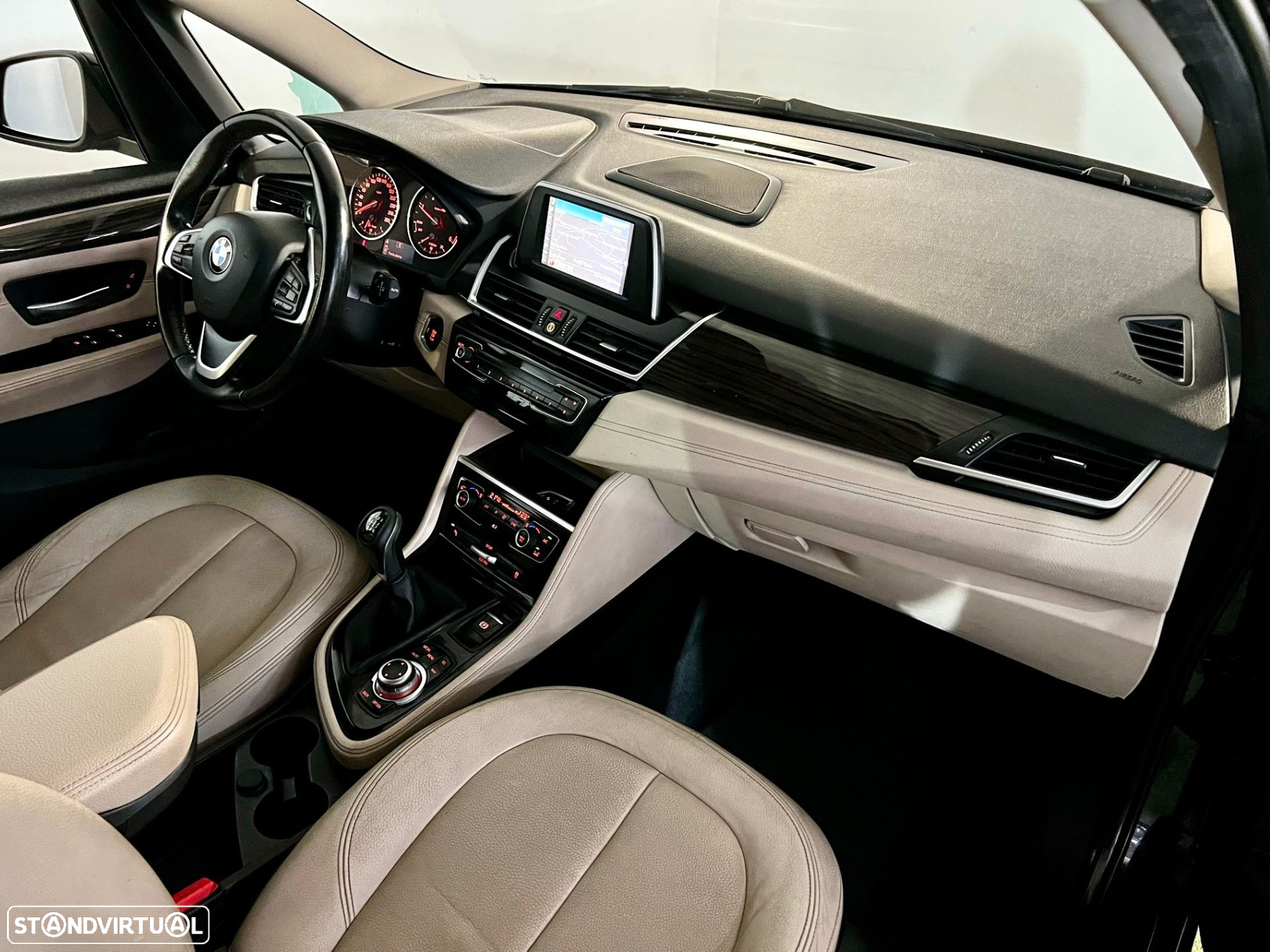 BMW 216 Gran Tourer d 7L Line Luxury - 17