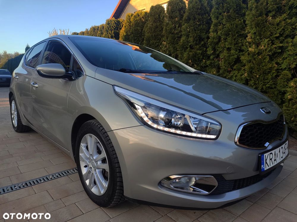 Kia Ceed 1.4 CVVT Attract - 23