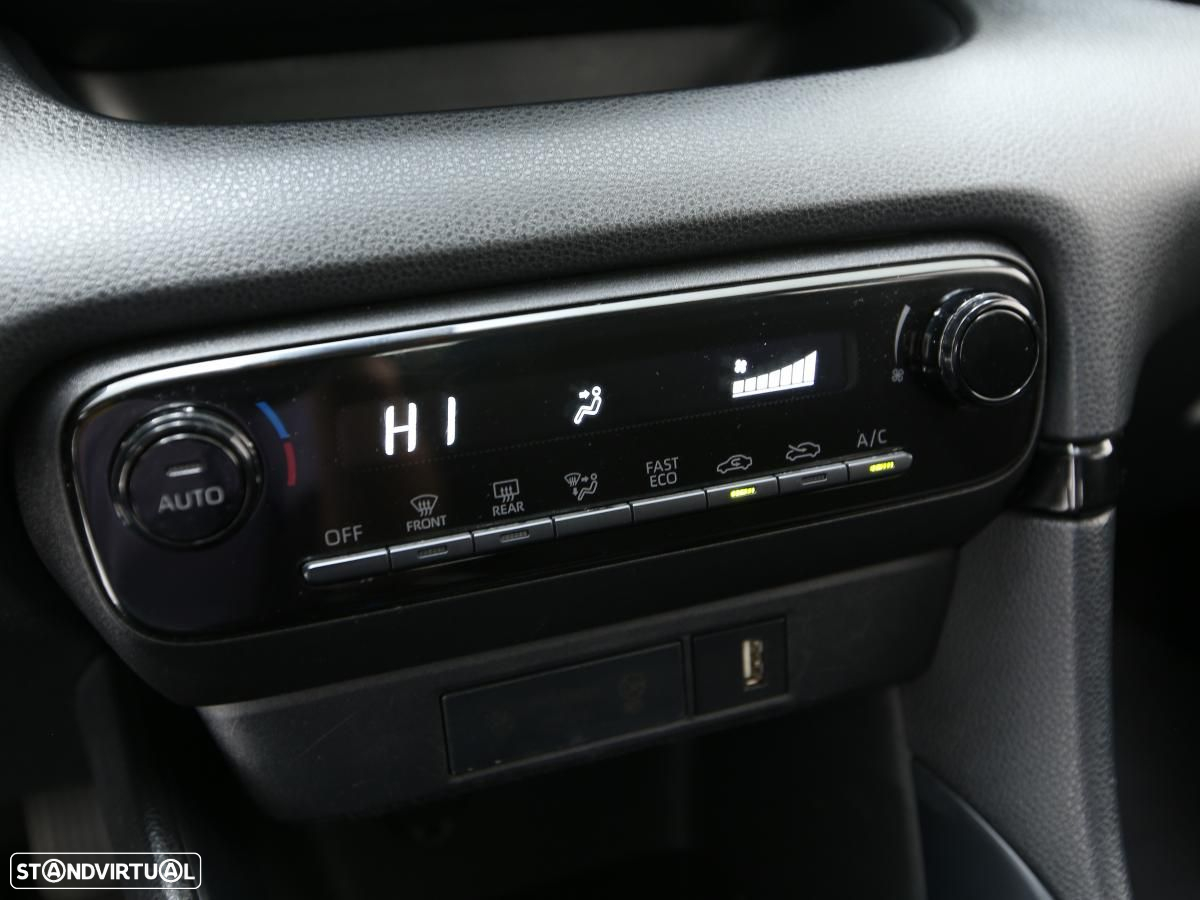 Toyota Yaris 1.5 HDF Comfort - 16