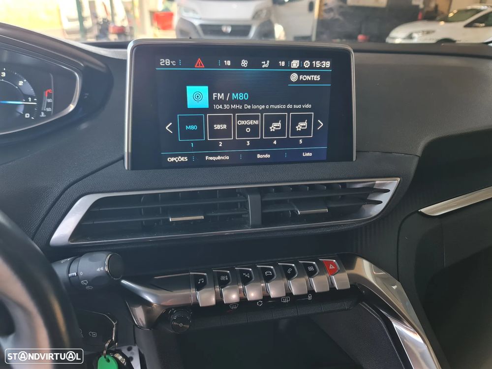 Peugeot 3008 1.6 BlueHDi GT Line Grip Control - 32