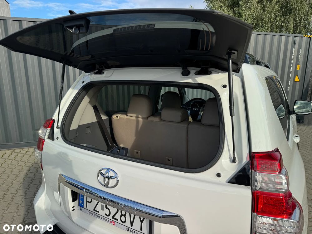 Toyota Land Cruiser LC 3.0 D-4D Premium - 13