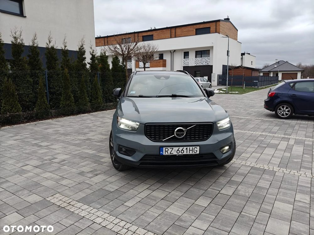 Volvo XC 40 T5 AWD R-Design - 8