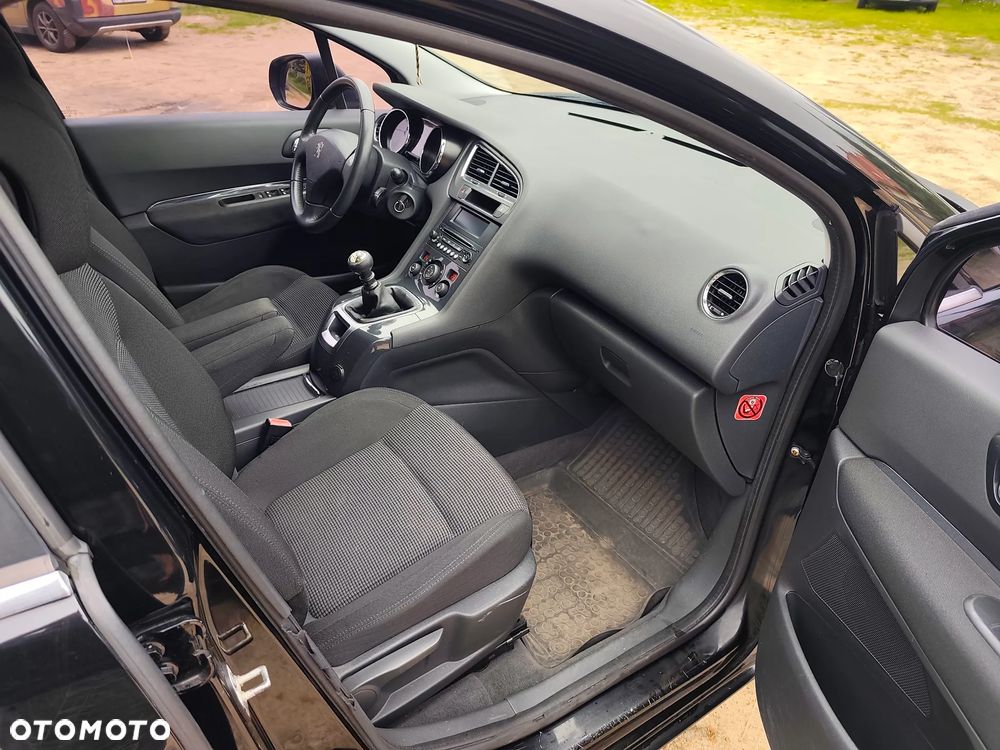 Peugeot 5008 - 22