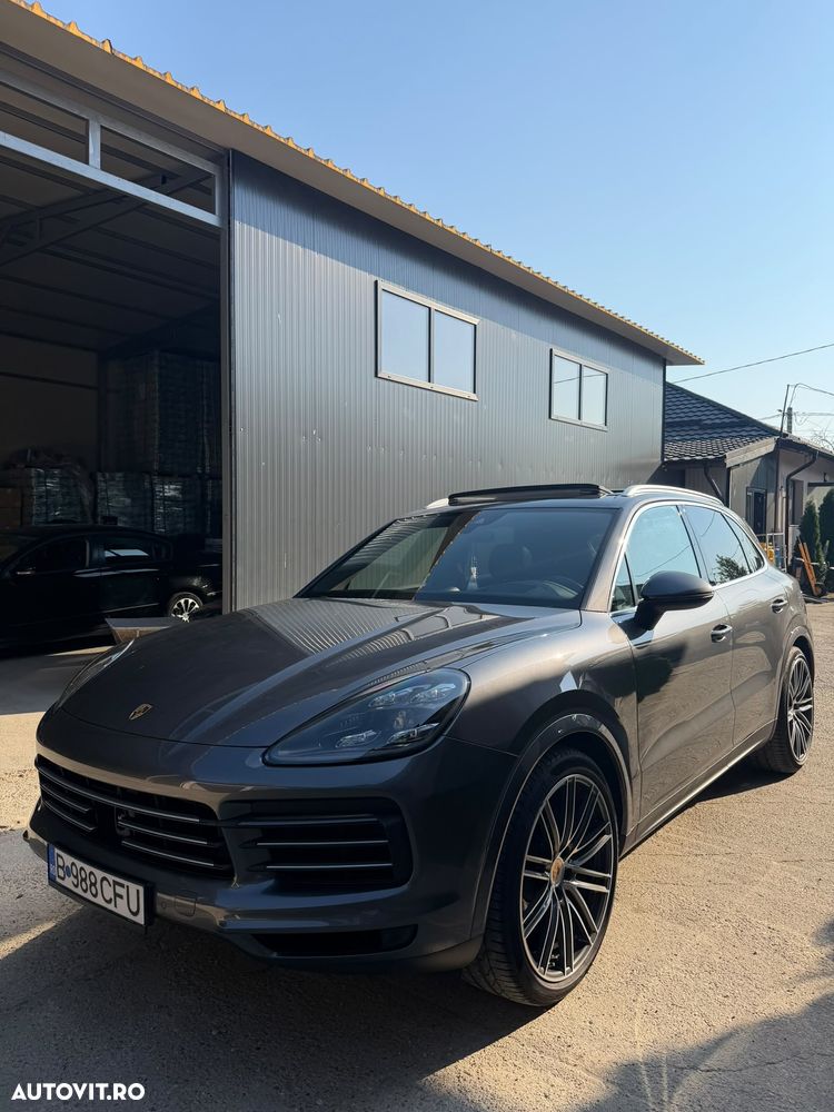 Porsche Cayenne Standard - 1