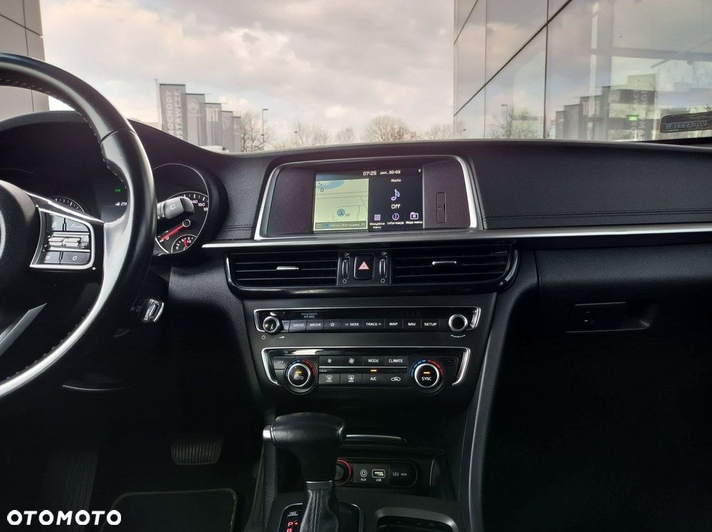 Kia Optima - 20