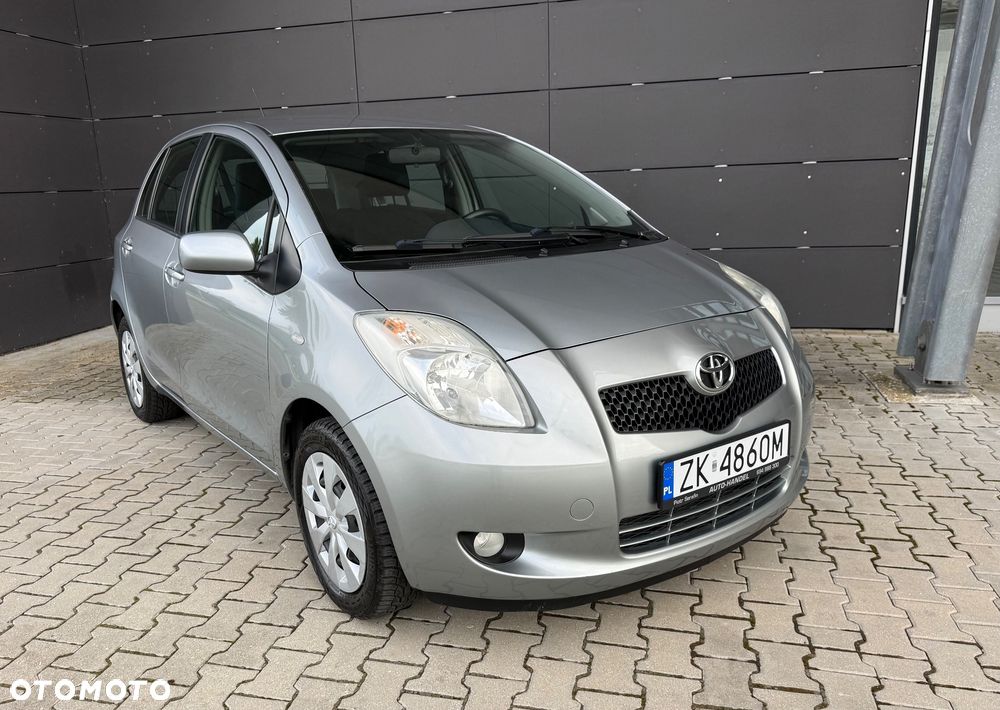 Toyota Yaris 1.0 Luna A/C - 2