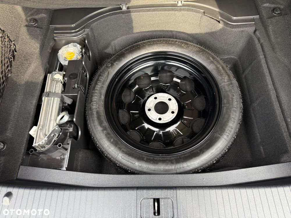 Mercedes-Benz Klasa E 200 BlueEFFICIENCY 7G-TRONIC Avantgarde - 36