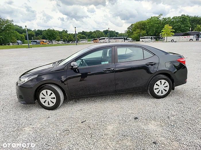 Toyota Corolla - 4