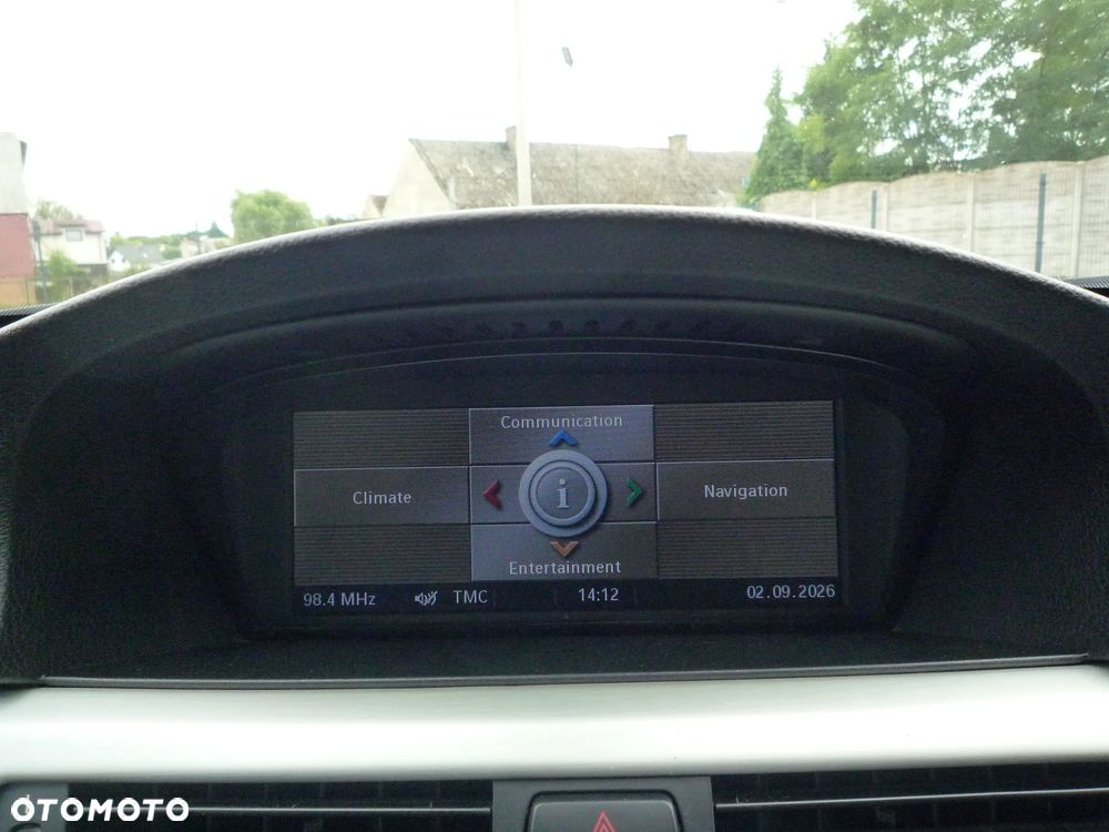 BMW Seria 3 325i xDrive - 24