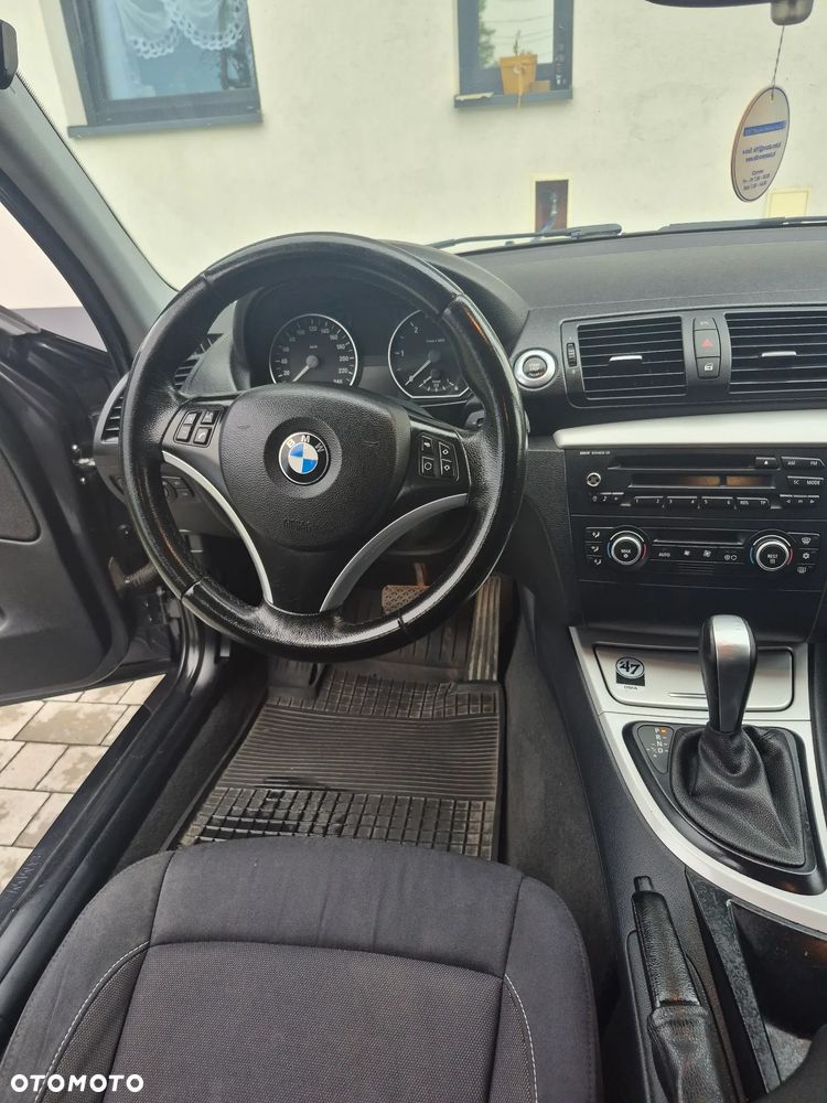 BMW Seria 1 - 21