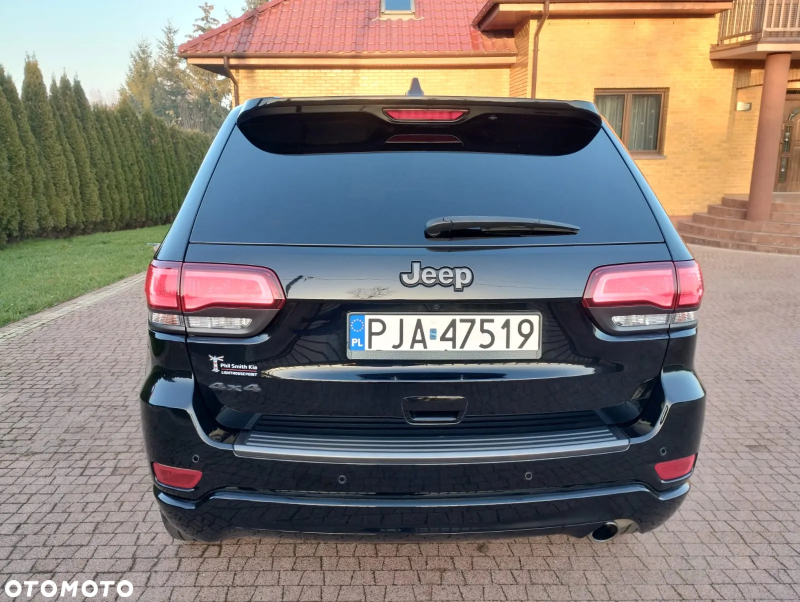 Jeep Grand Cherokee - 8