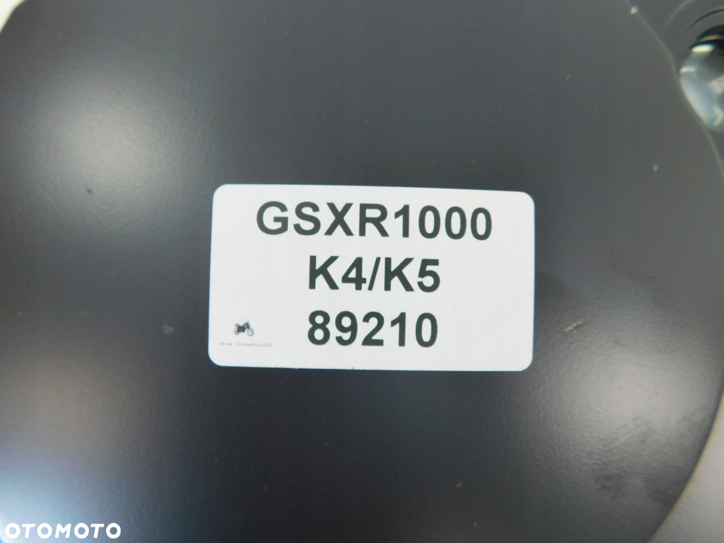 SUZUKI GSXR 1000 K4 K5 DEKIEL POKRYWA - 6