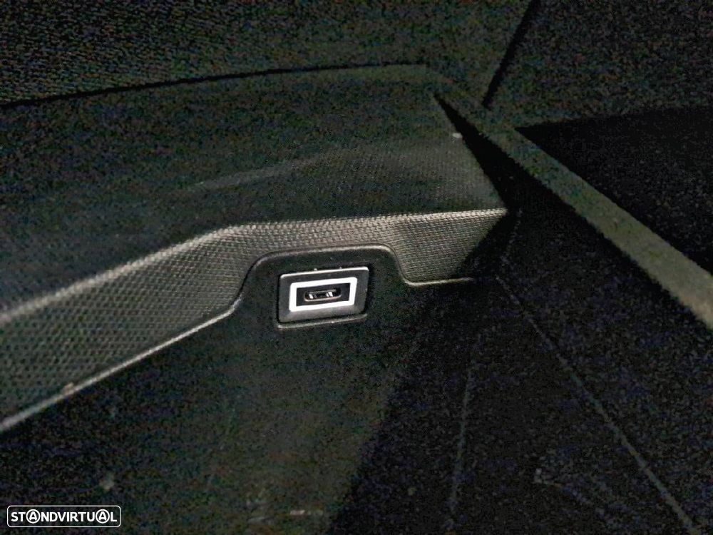 Peugeot 5008 1.2 Hybrid Allure e-DCS6 - 24