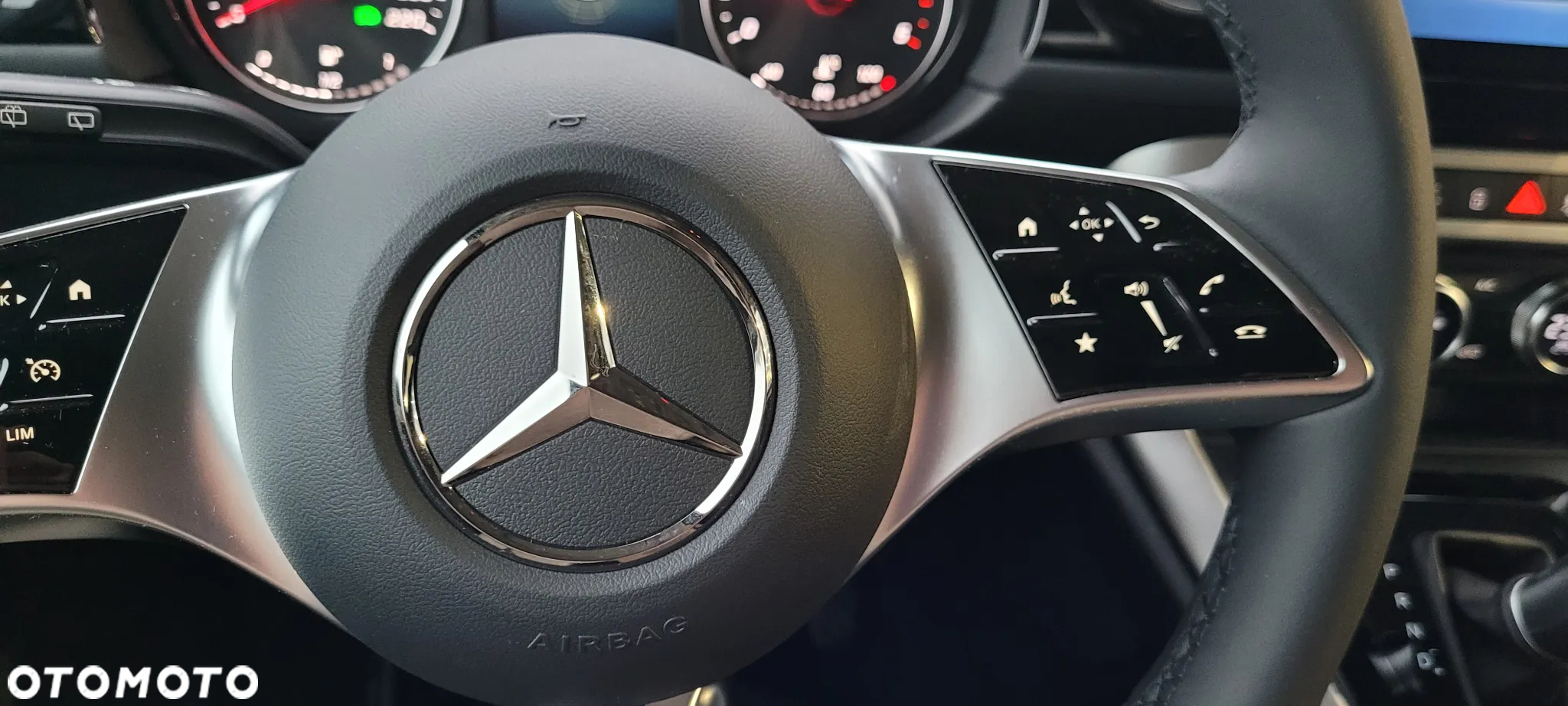 Mercedes-Benz Klasa T 180 d Progressive - 19
