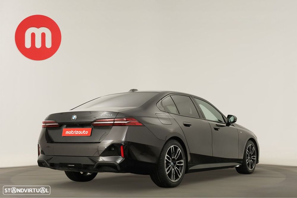 BMW 520 d Pack Desportivo M - 4