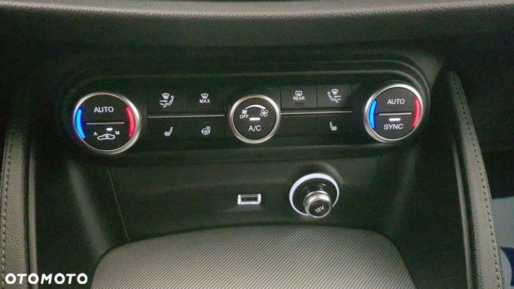 Alfa Romeo Stelvio - 29