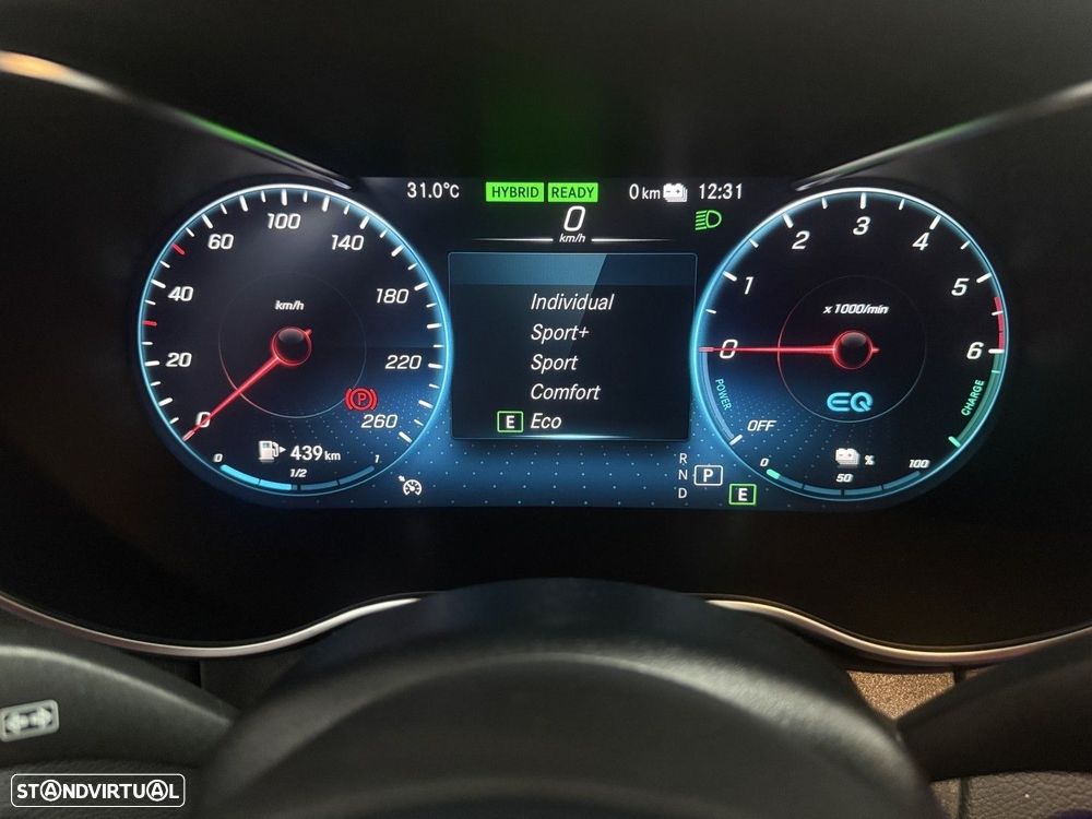 Mercedes-Benz C 300 de AMG Line - 21