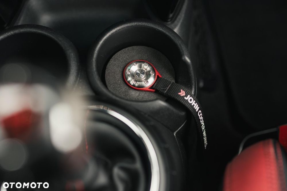 MINI John Cooper Works - 30